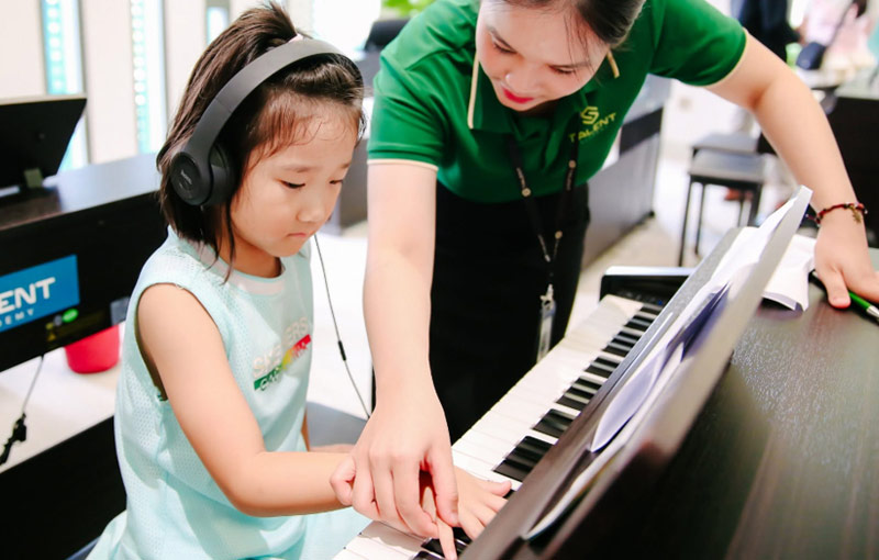 S-Talent Academy 음악과 보컬 수업 모습