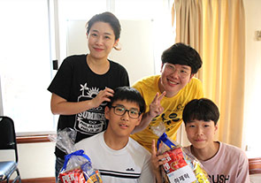 필자가 직접 찾아가서 찍은 필리핀 주니어 캠프 현장1