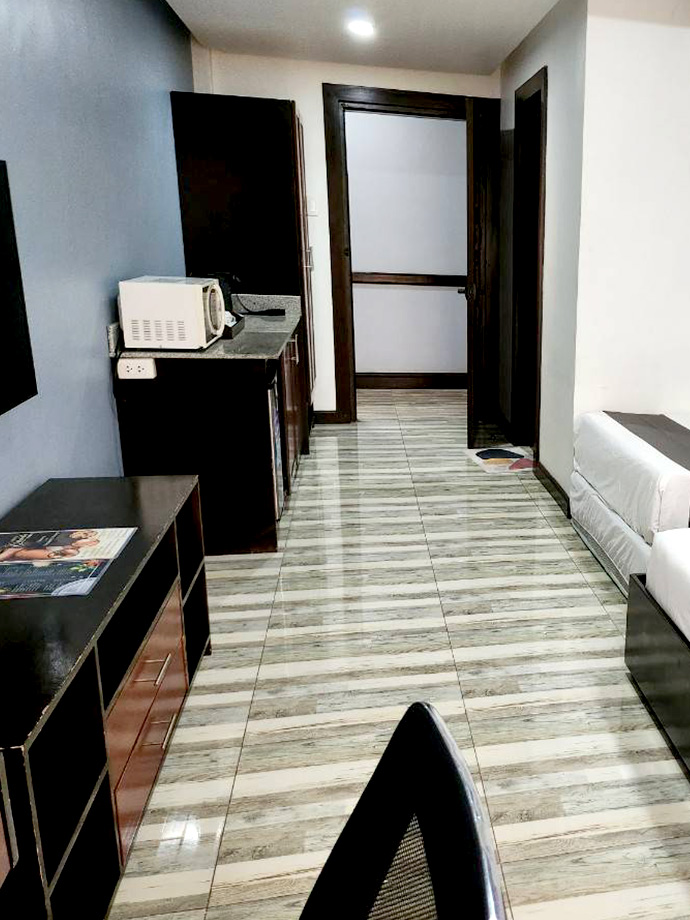 필리핀 베스타어학원 풀뷰룸 3인실 이미지 4