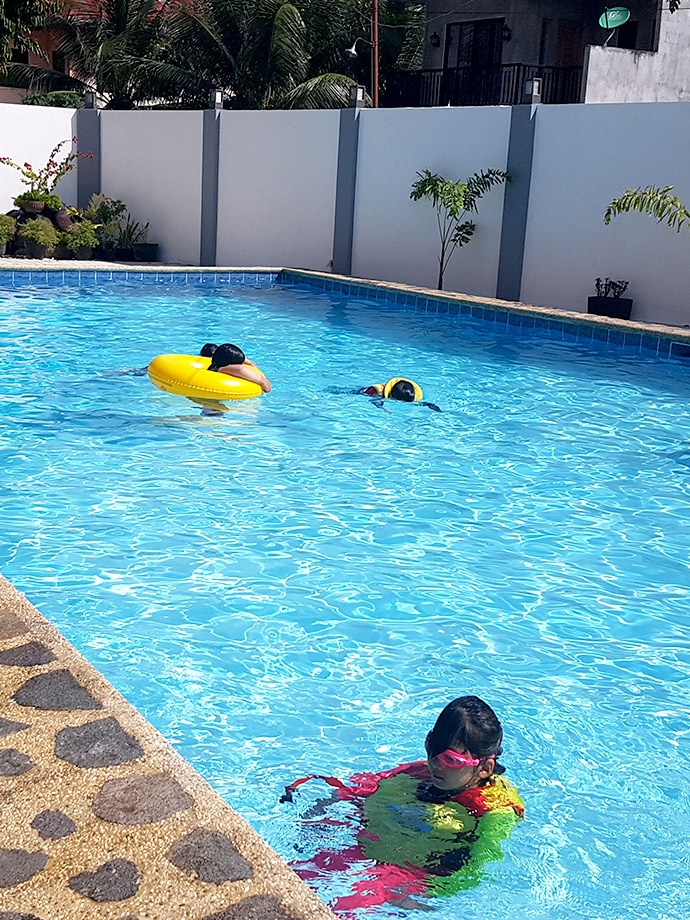 필리핀 베스타어학원 수영장 이미지 4