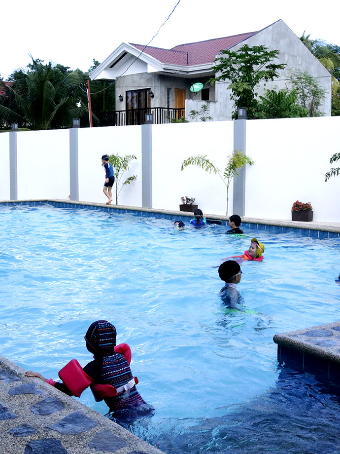 필리핀 베스타어학원 수영장 이미지 5