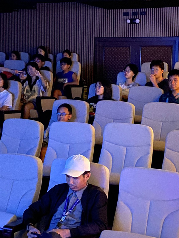 CIA캠프 영화관1