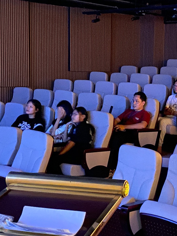 CIA캠프 영화관3